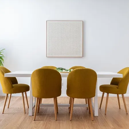 Iflat Wood And Marble Riverfront Apartment Rom