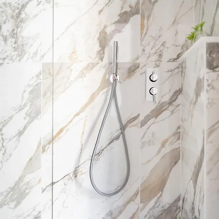 Iflat Wood And Marble Riverfront Rom