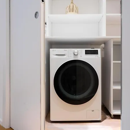 Apartment Iflat Wood And Marble Riverfront *