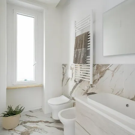 Apartment Iflat Wood And Marble Riverfront