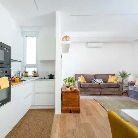 Apartment Iflat Wood And Marble Riverfront *